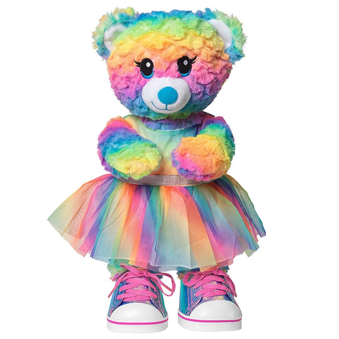 Rainbow Bear i kjole og sko